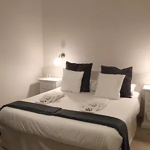 https://chiaia-house-naples.hotels-amalfi.com